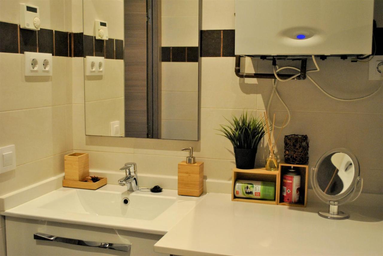 Madrid Piruli Home- Cozy Apartment With Nice Patio Buitenkant foto